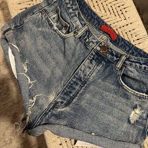 Signature 8 Denim Shorts Size Large Button fly Distressed